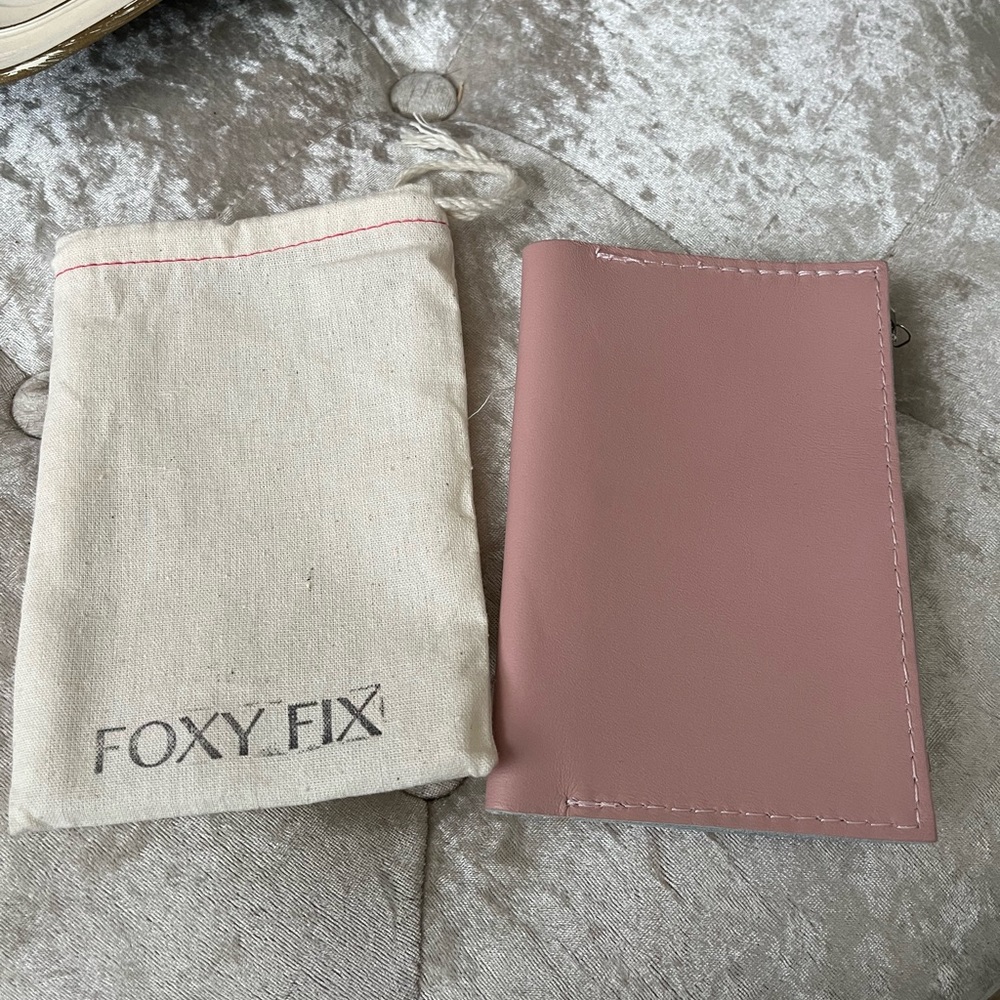 Foxy fix wallet insert.